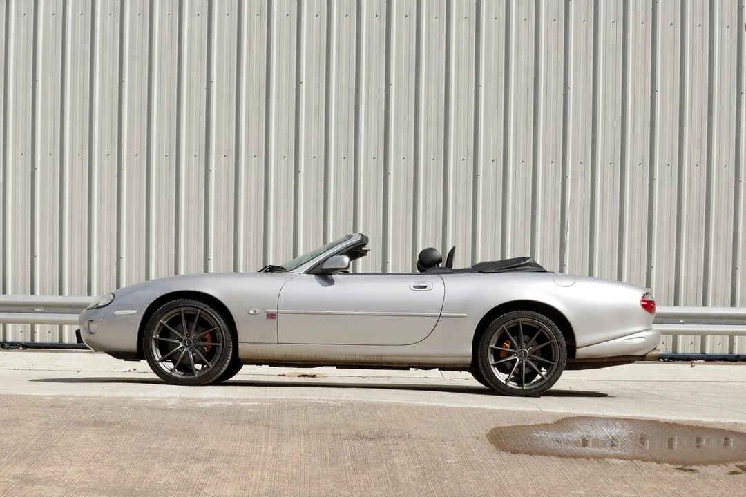 2002 Jaguar X100 XKR - Image 23 of 31