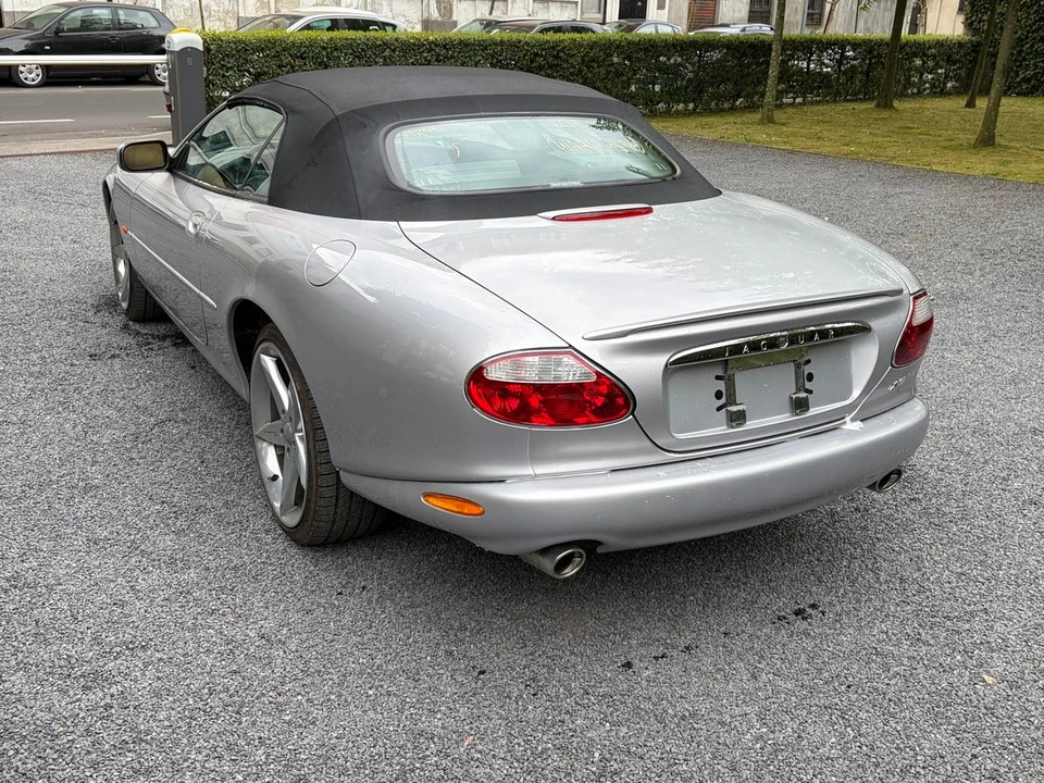 2002 Jaguar X100 XKR - Image 5 of 31