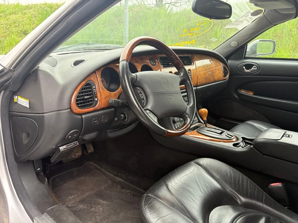2002 Jaguar X100 XKR - Image 13 of 31