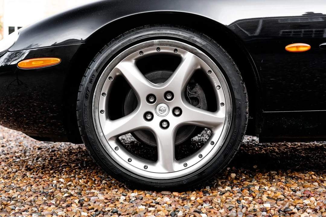2002 Jaguar X100 XKR - Image 17 of 30