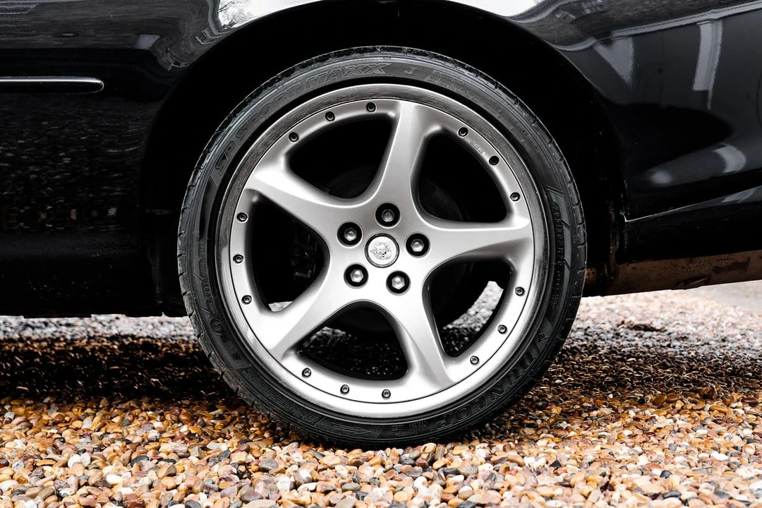 2002 Jaguar X100 XKR - Image 18 of 30