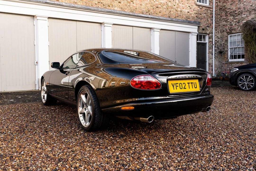 2002 Jaguar X100 XKR - Image 8 of 30