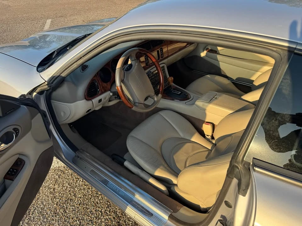 2002 Jaguar X100 XKR - Image 8 of 15