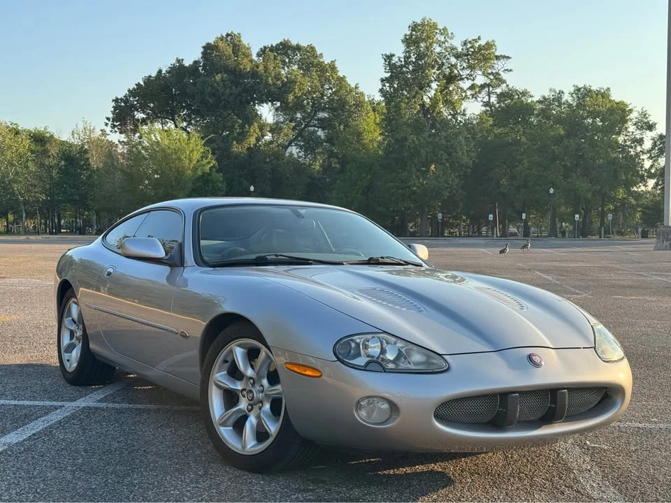 2002 Jaguar X100 XKR - Image 2 of 15