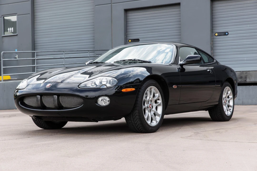 2002 Jaguar X100 XKR - Image 3 of 31