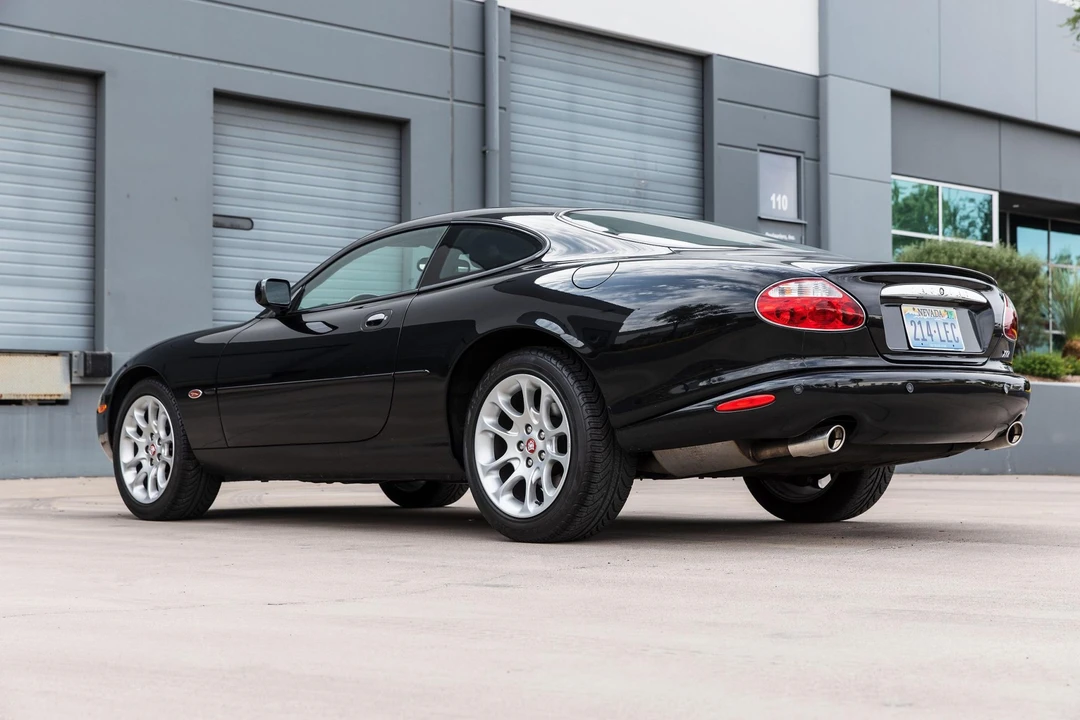 2002 Jaguar X100 XKR - Image 5 of 31