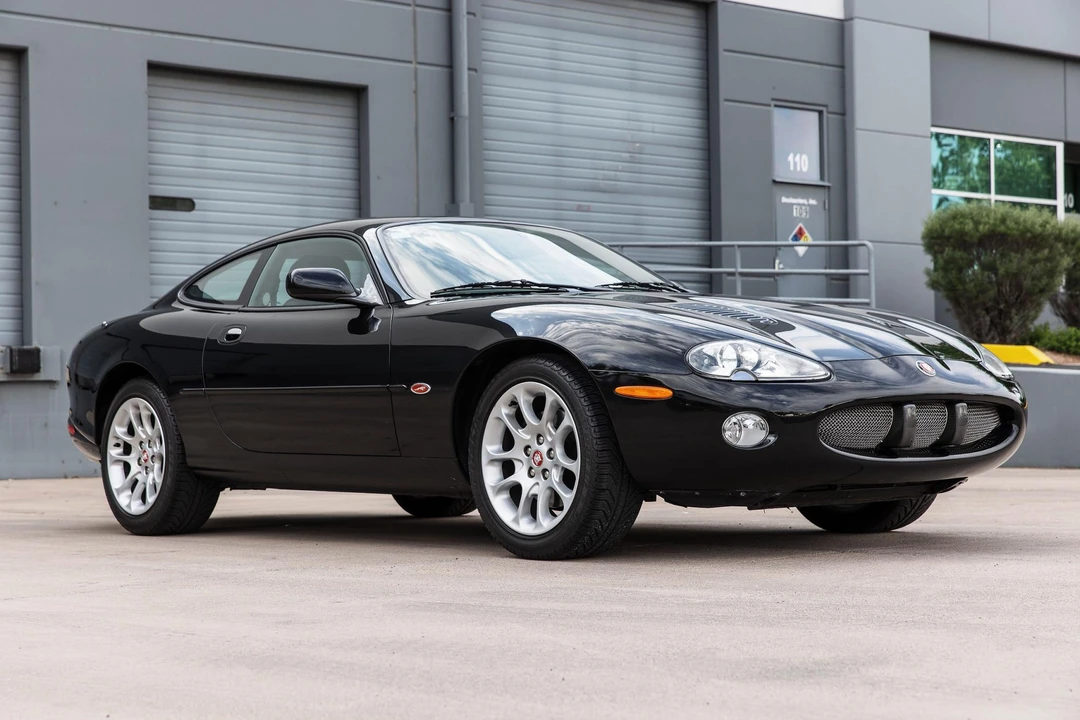 2002 Jaguar X100 XKR - Image 10 of 31