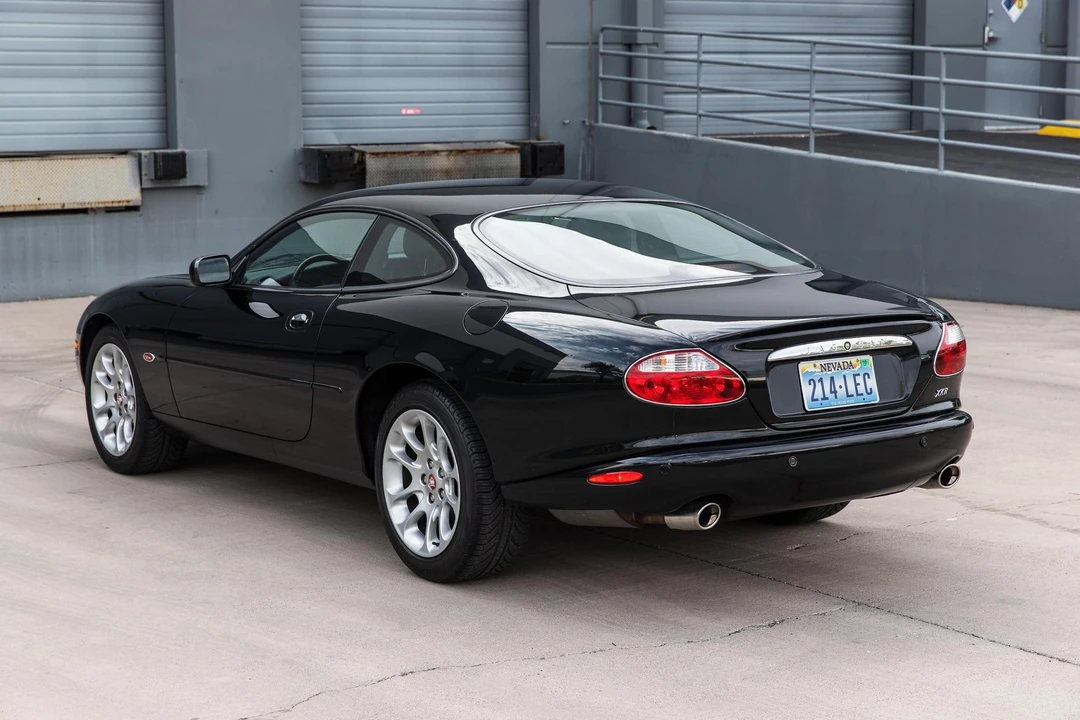 2002 Jaguar X100 XKR - Image 16 of 31