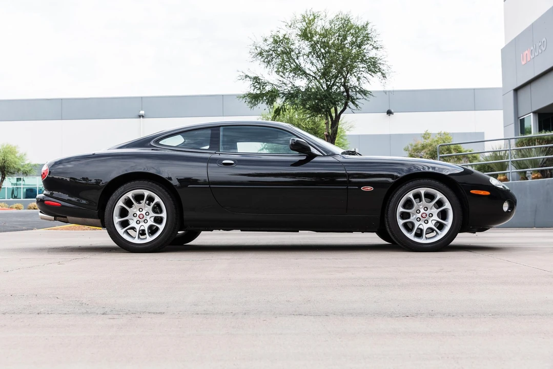 2002 Jaguar X100 XKR - Image 18 of 31