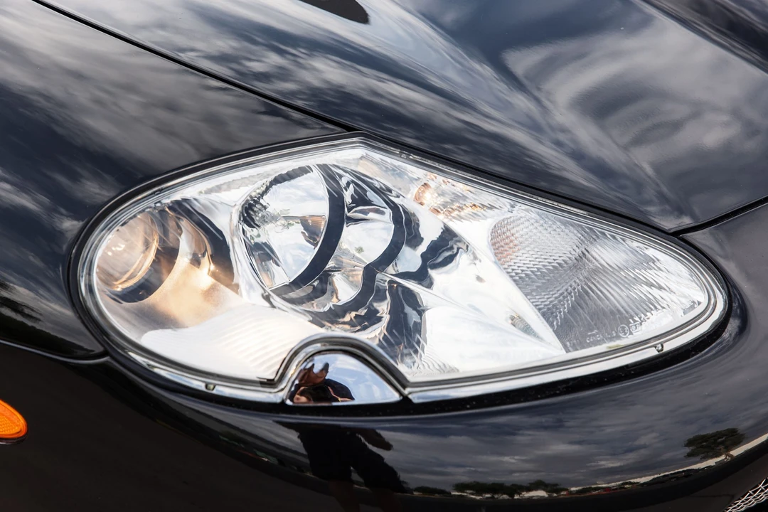 2002 Jaguar X100 XKR - Image 30 of 31