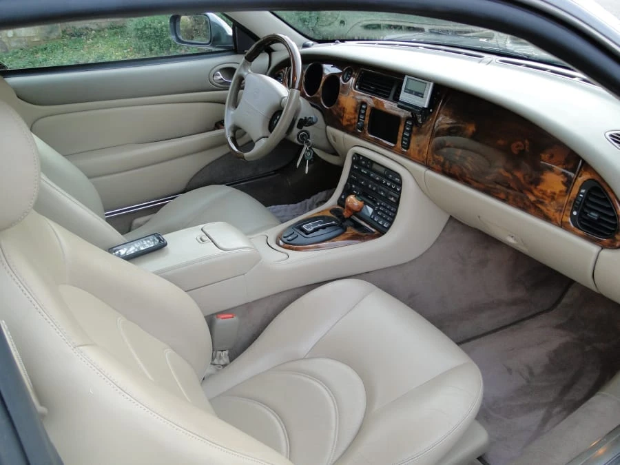 2002 Jaguar X100 XKR - Image 3 of 4
