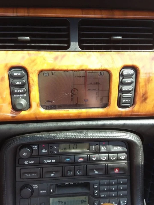 2002 Jaguar X100 XKR - Image 13 of 17