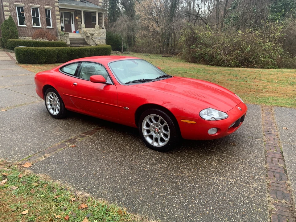 2002 Jaguar X100 XKR - Image 4 of 17