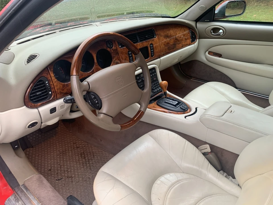 2002 Jaguar X100 XKR - Image 12 of 17