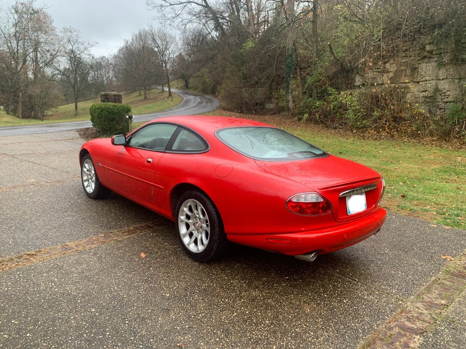 2002 Jaguar X100 XKR - Image 2 of 17