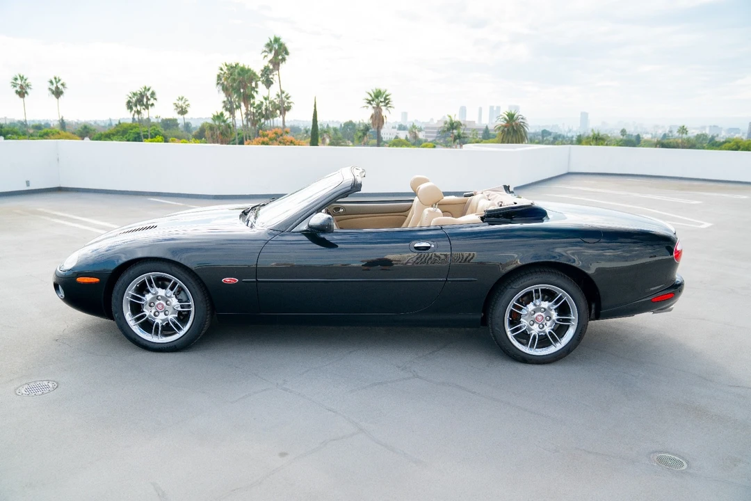 2002 Jaguar X100 XKR - Image 9 of 21