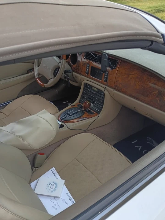 2002 Jaguar X100 XKR - Image 4 of 15