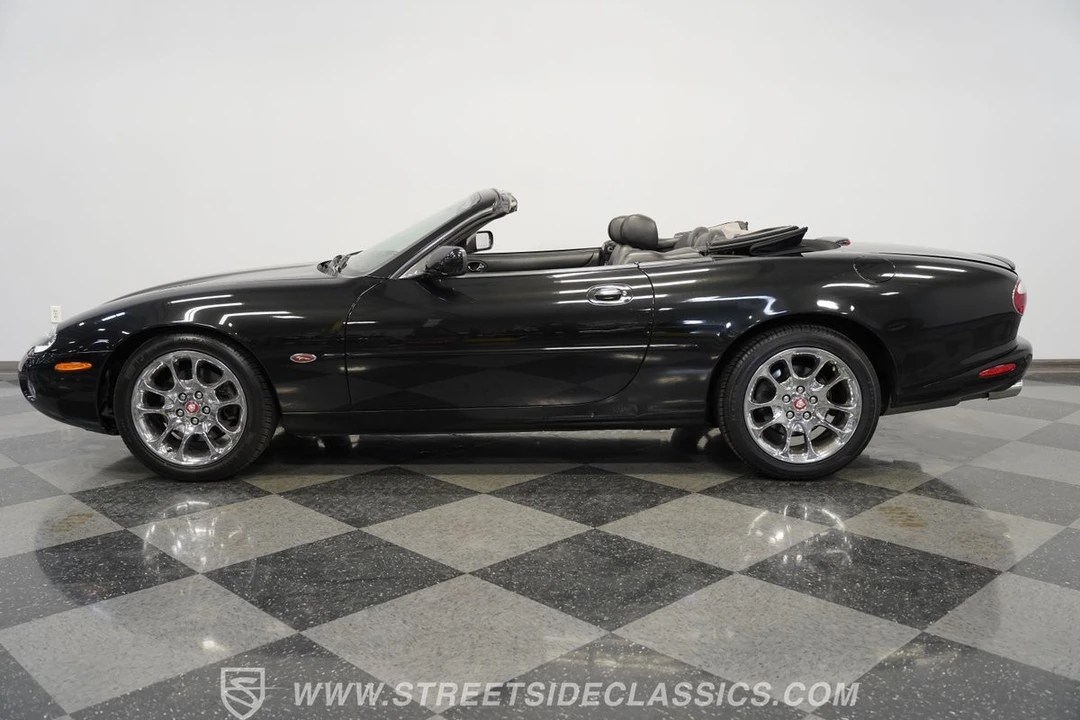 2002 Jaguar X100 XKR - Image 2 of 12