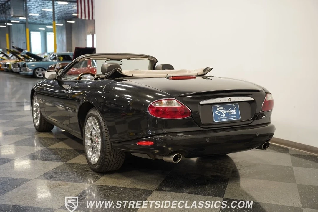 2002 Jaguar X100 XKR - Image 9 of 12