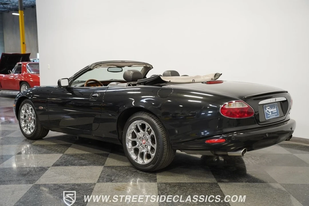 2002 Jaguar X100 XKR - Image 8 of 12