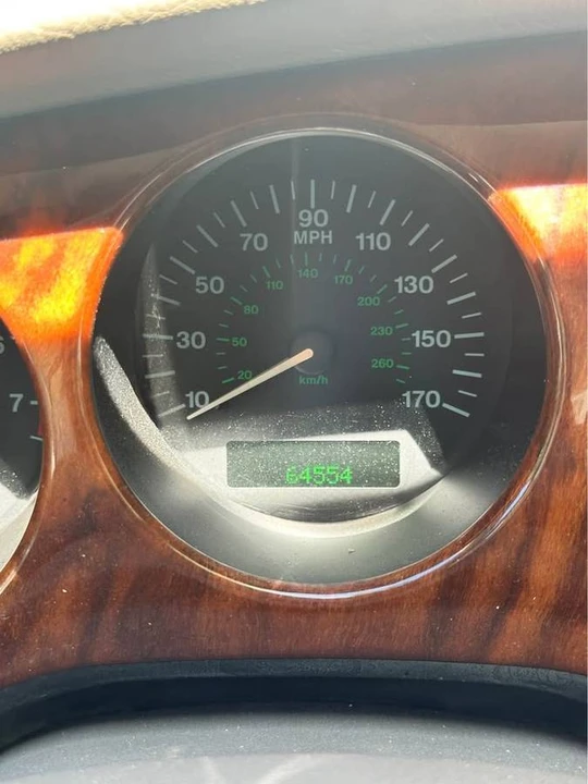 2002 Jaguar X100 XKR - Image 5 of 12