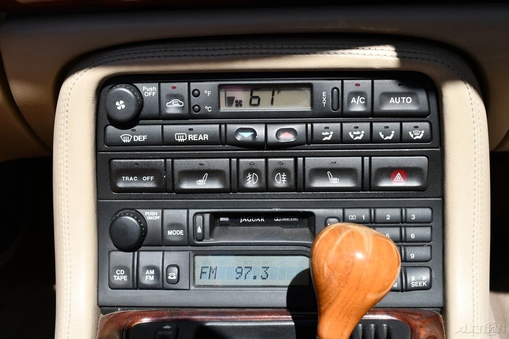 2002 Jaguar X100 XKR - Image 17 of 21