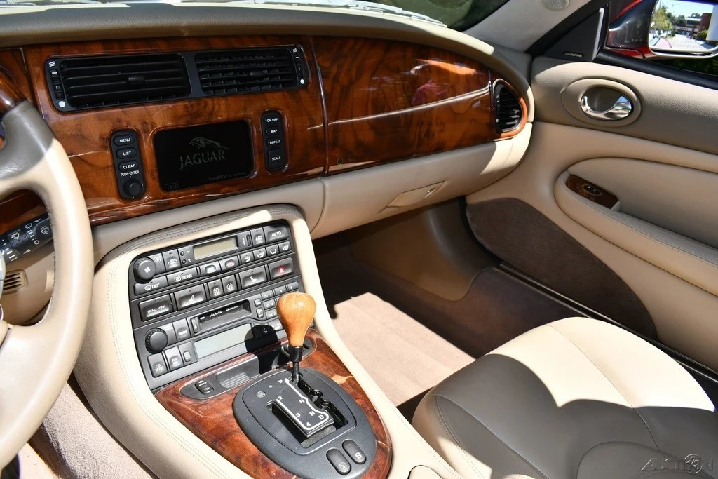 2002 Jaguar X100 XKR - Image 18 of 21