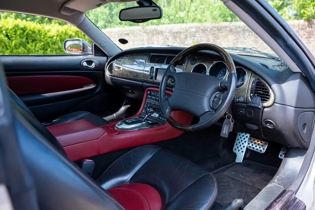 2002 Jaguar X100 XKR - Image 21 of 30