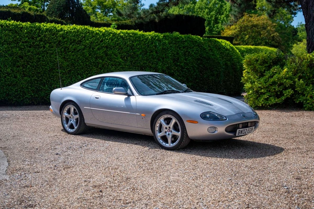 2002 Jaguar X100 XKR - Image 9 of 30