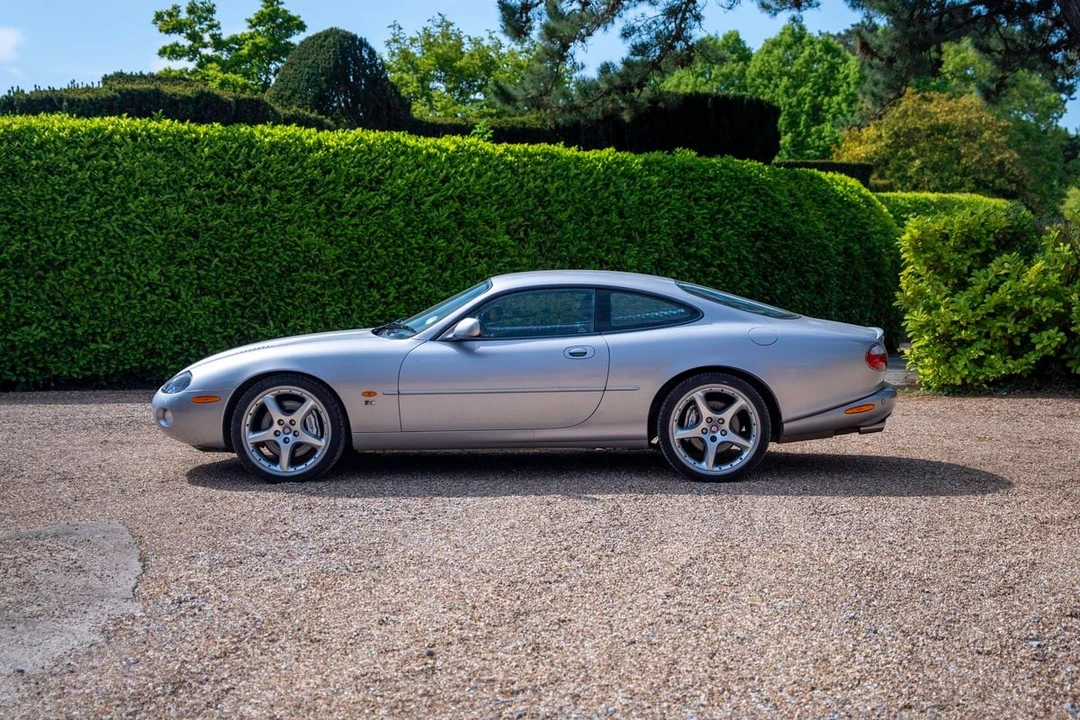 2002 Jaguar X100 XKR - Image 12 of 30