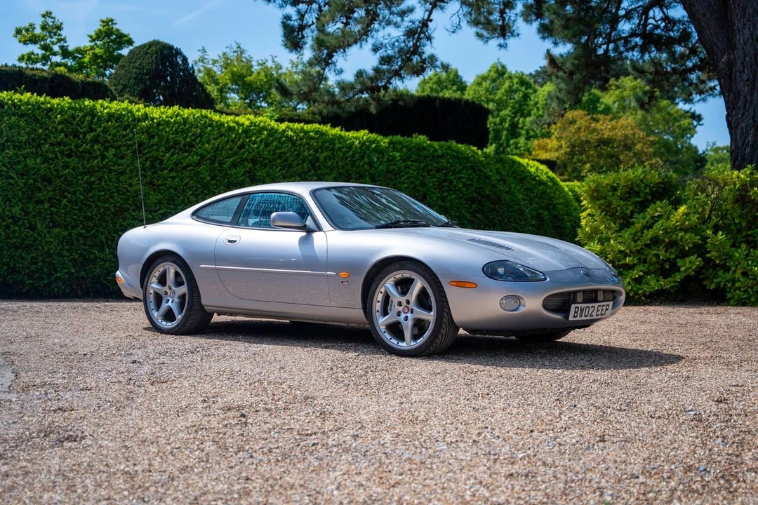2002 Jaguar X100 XKR - Image 2 of 30