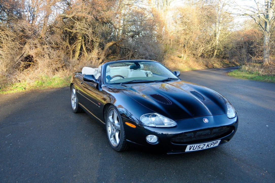 2002 Jaguar X100 XKR - Image 15 of 30