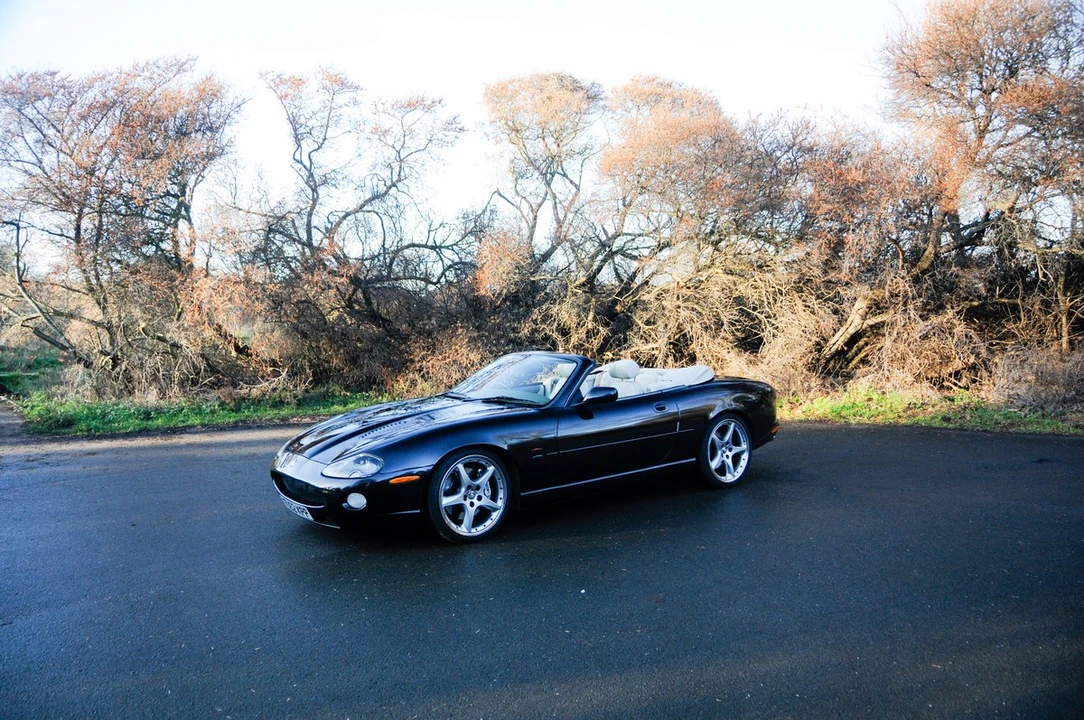 2002 Jaguar X100 XKR - Image 8 of 30
