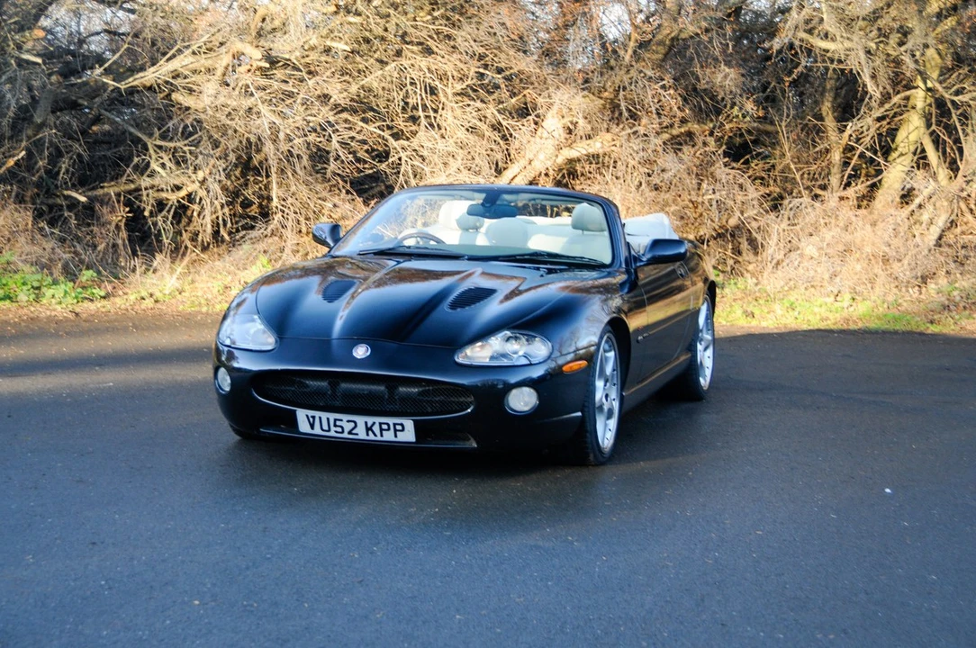 2002 Jaguar X100 XKR - Image 2 of 30