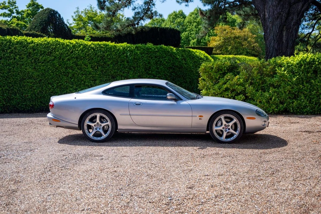 2002 Jaguar X100 XKR - Image 16 of 30