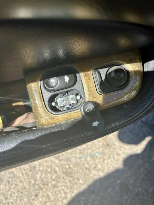 2002 Jaguar X100 XKR - Image 17 of 17