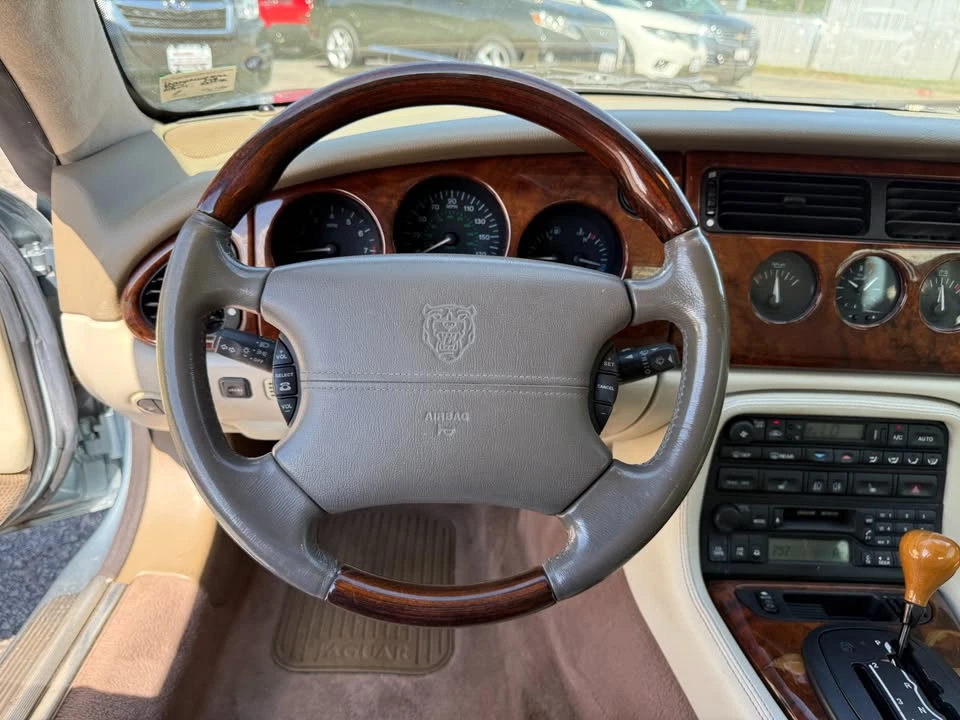 2002 Jaguar X100 XK8 - Image 11 of 17