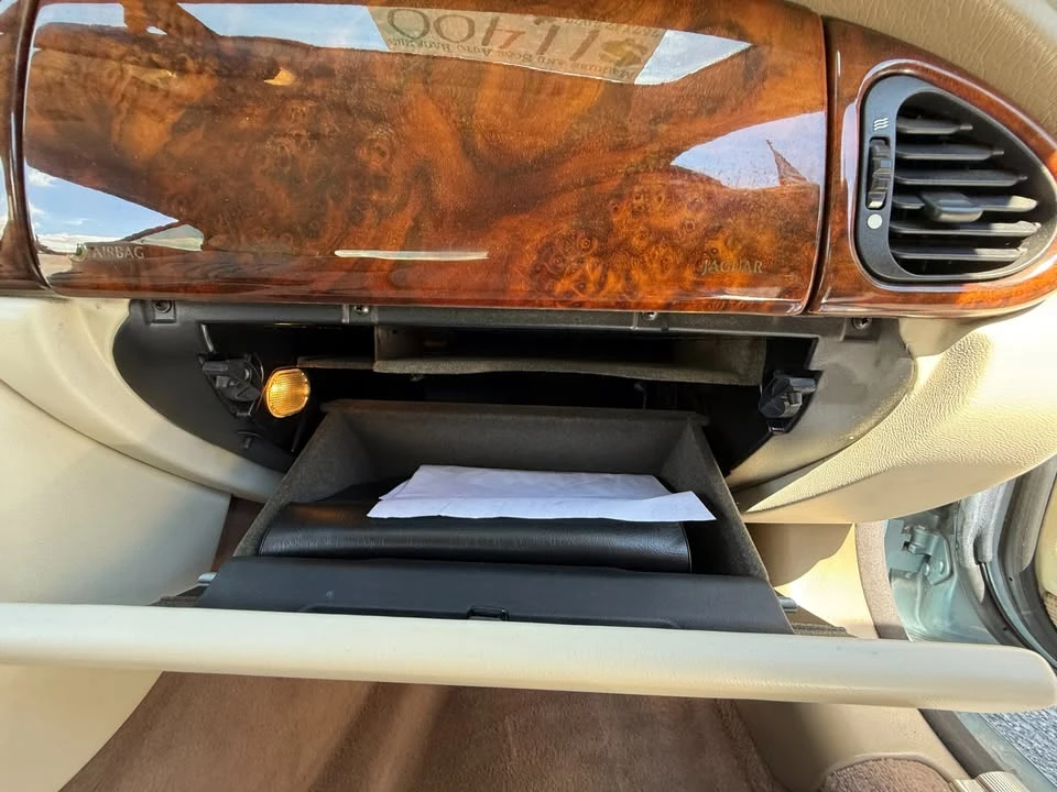 2002 Jaguar X100 XK8 - Image 12 of 17