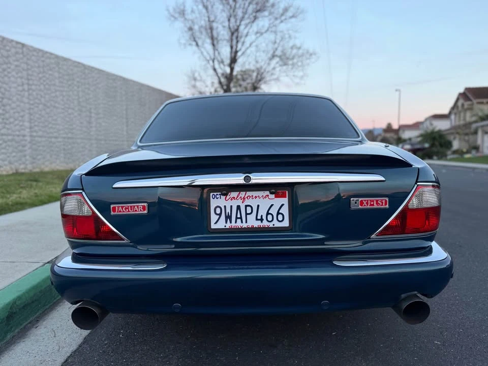 2002 Jaguar X308 XJ - Image 3 of 19