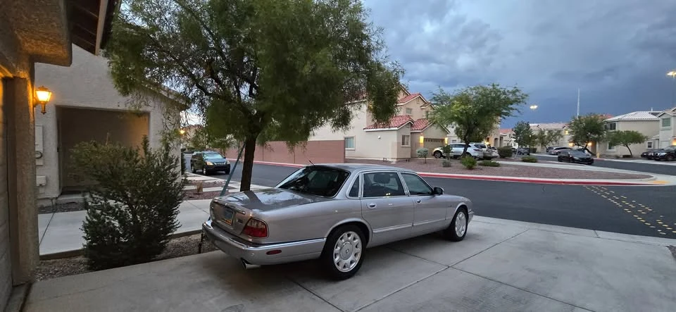 2002 Jaguar X308 XJ - Image 3 of 19
