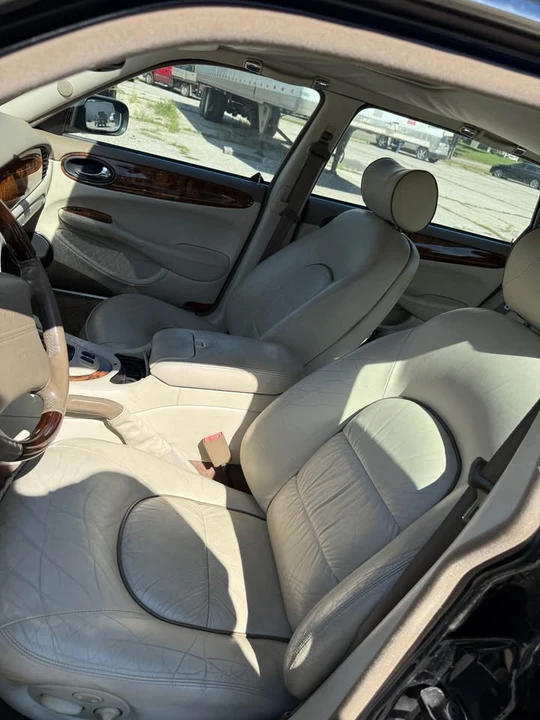 2002 Jaguar X308 XJ - Image 6 of 12