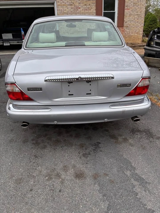 2002 Jaguar X308 XJ - Image 4 of 12