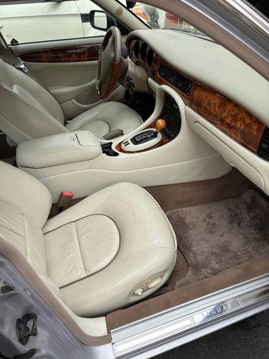 2002 Jaguar X308 XJ - Image 8 of 12