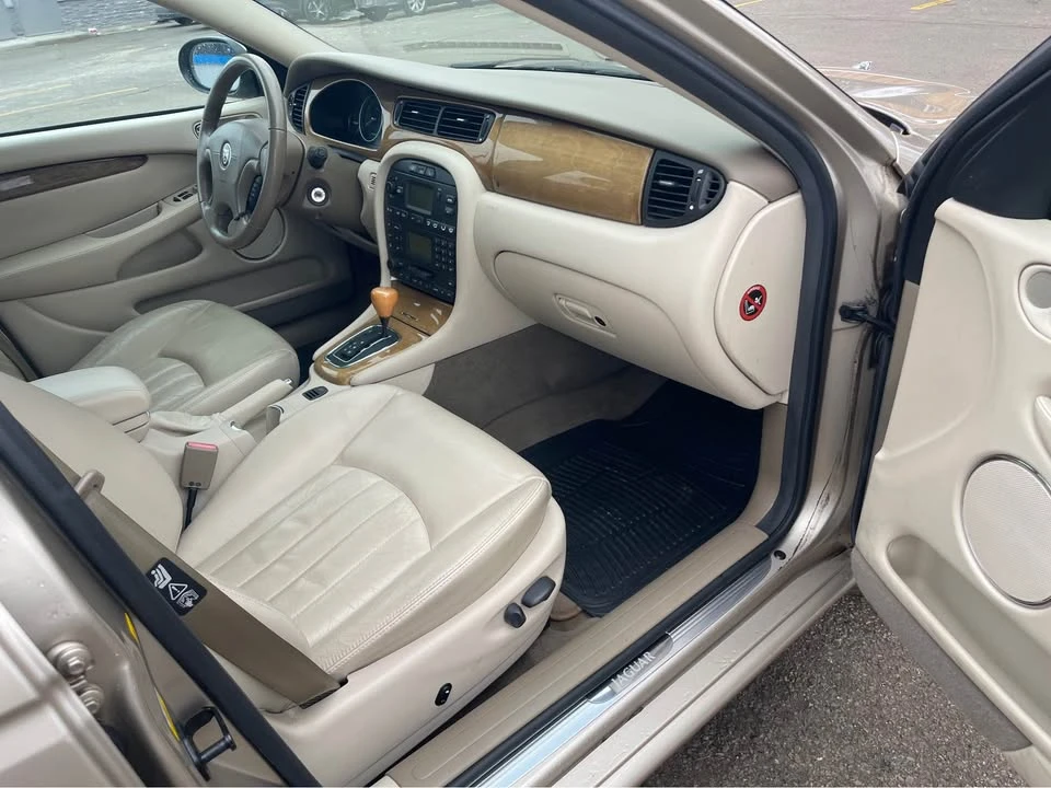 2002 Jaguar X-Type - Image 9 of 13