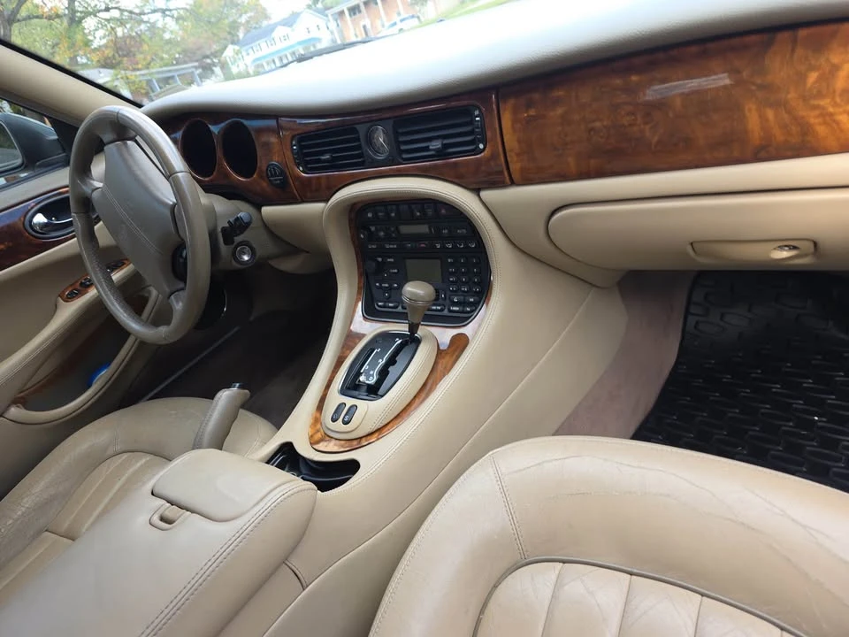 2002 Jaguar X308 XJ - Image 5 of 8