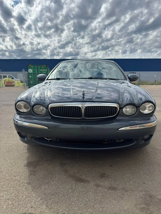 2002 Jaguar X-Type - Image 11 of 12
