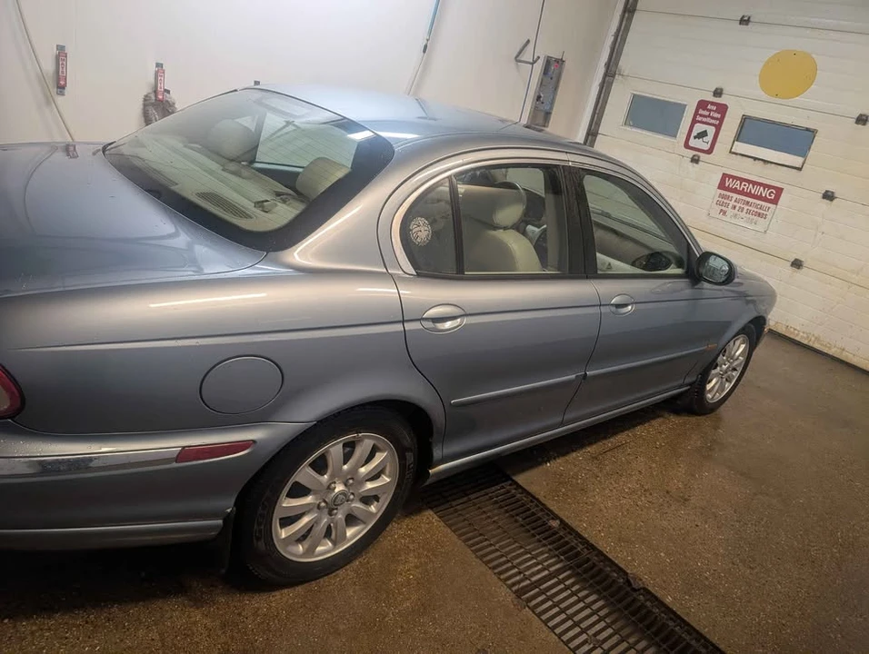 2002 Jaguar X-Type - Image 3 of 11