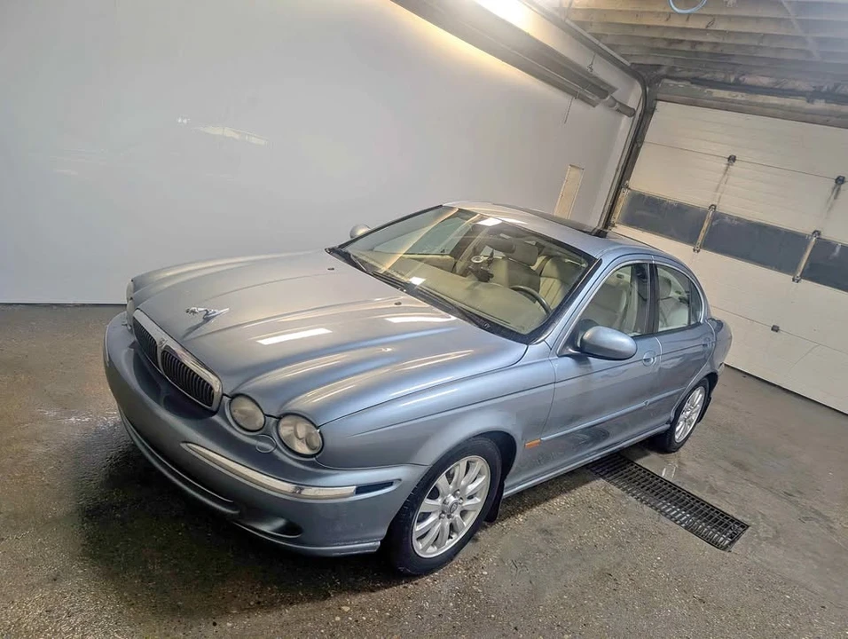 2002 Jaguar X-Type - Image 1 of 11