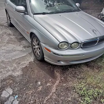 2002 Jaguar X-Type 2.5