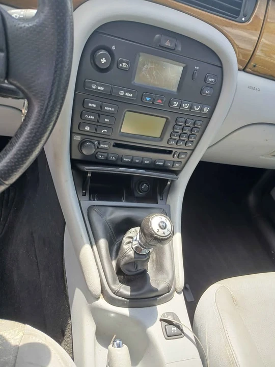 2002 Jaguar X-Type - Image 11 of 14